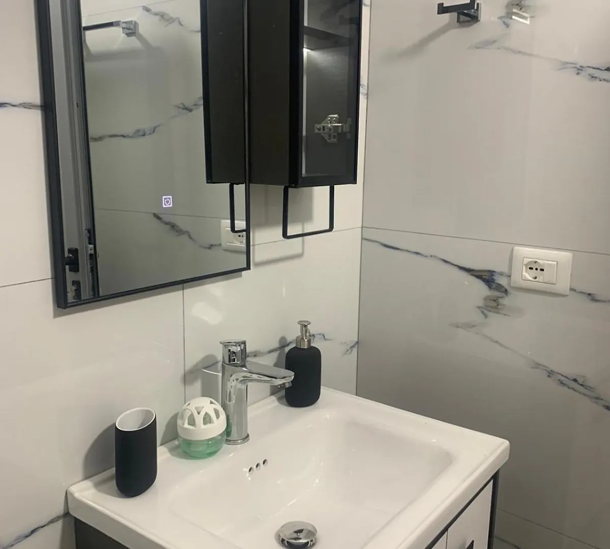 Qeparo View Rooms Albania