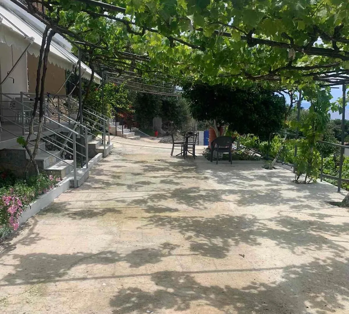 Qeparo View Rooms